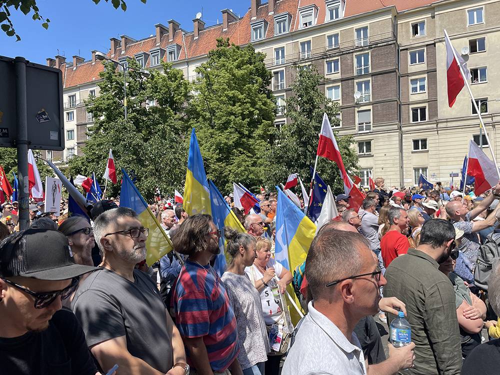 Polonya'da son yılların en büyük siyasi protestosu 5